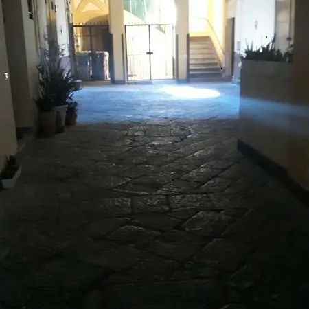 La Mansardina Apartment *